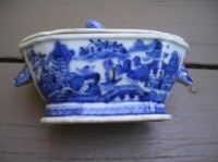 DSCN7566.sauceboat